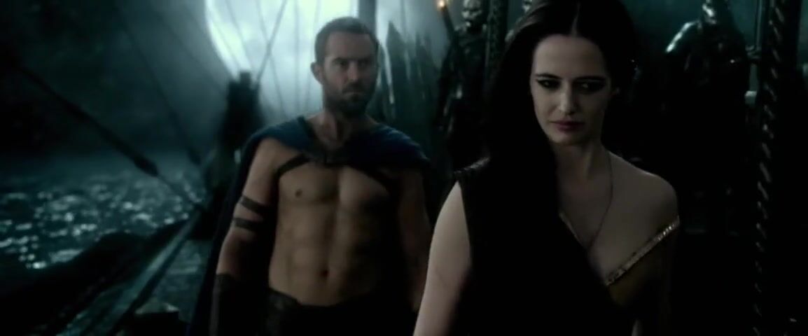 Czech French MILF Eva Green knows her way around temptation in 300: Rise of an Empire Lovoo