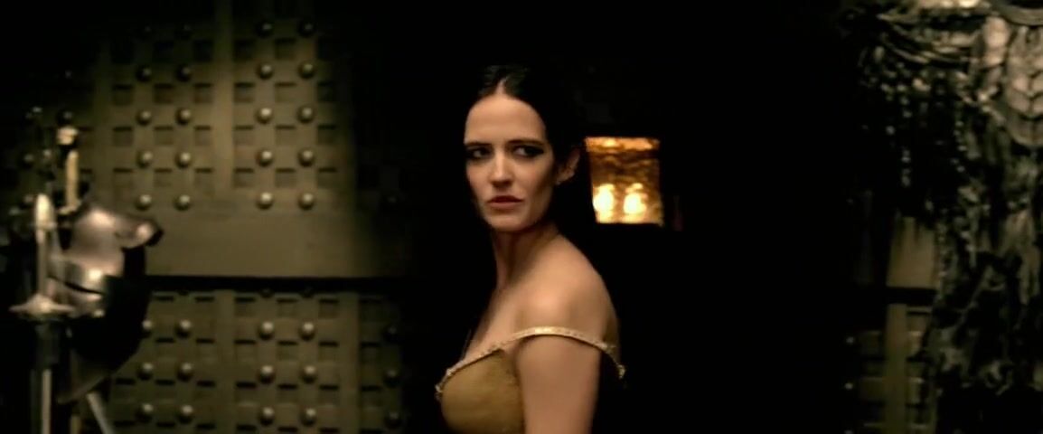 Booty French MILF Eva Green knows her way around temptation in 300: Rise of an Empire Gay Shorthair - 1