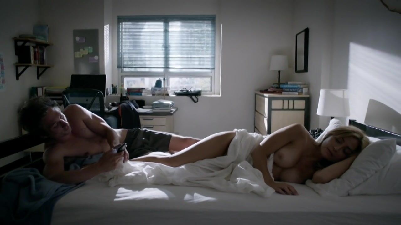 Gay Kissing Sasha Alexander in masturbation sex scene from TV series Shameless S06e01 (2016) Fantasy Massage - 2