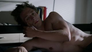 Chaturbate Sasha Alexander in masturbation sex scene from TV series Shameless S06e01 (2016) Dando