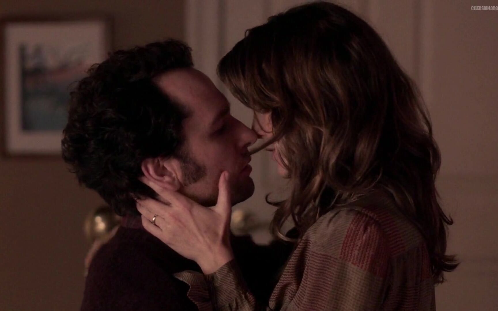 Dando Keri Russell looks hot-to-trot in explicit sex scene from The Americans S04E05 LiveJasmin - 1