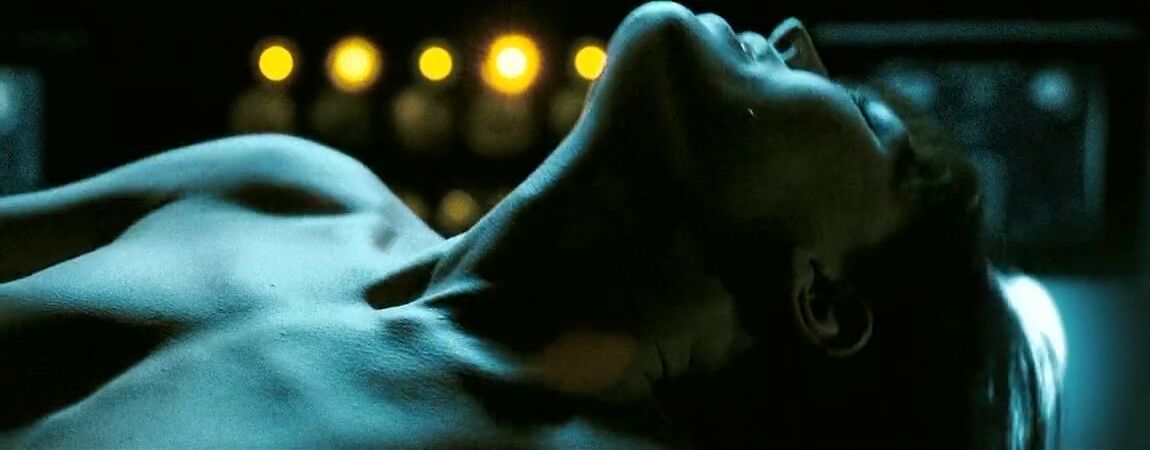 Freak Swedish actress Malin Akerman is going to make guy cum in Watchmen explicit sex scene VirtualRealGay - 1
