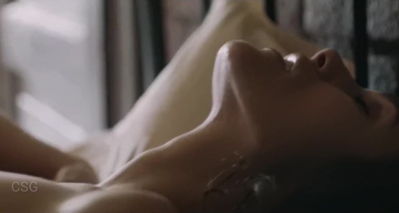 Camdolls Spicy movie star Keira Knightley does it in explicit sex scenes from The Aftermath (2019) Sapphic Erotica - 1