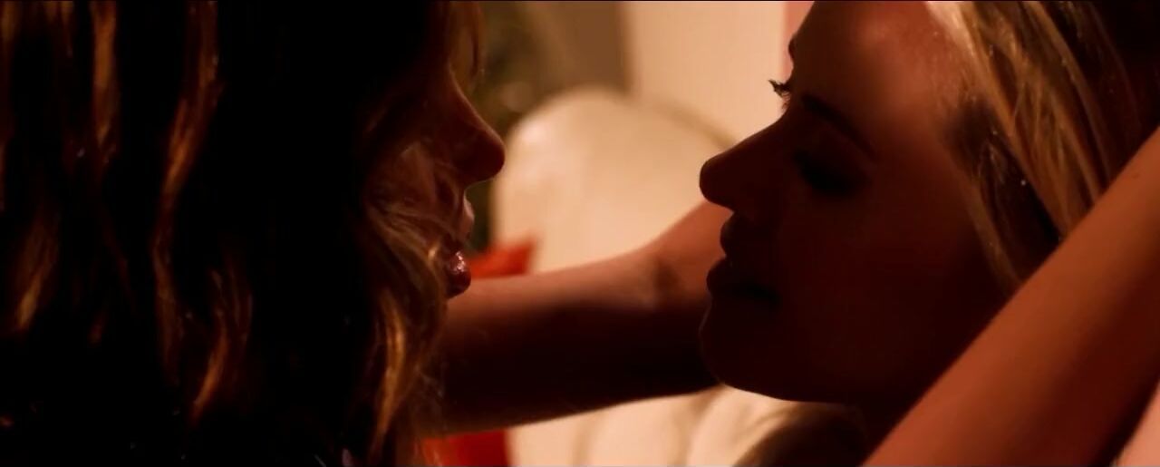 Ass Fuck Sarai Givaty and Kristanna Loken have lesbian sex scenes in Italian movie Body of Deceit Latex - 1
