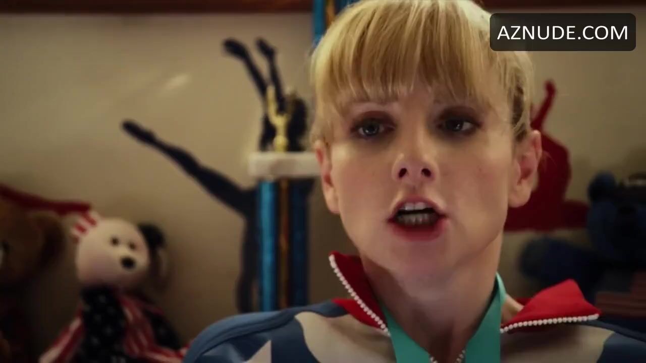TrannySmuts Attractive actress Melissa Rauch has gymnastic sex in comedy movie The Bronze (2015) Animated - 1
