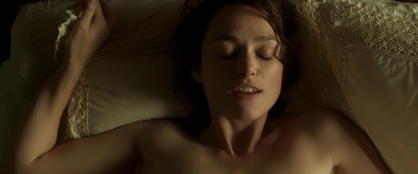Perra Lesbian sex scenes of Keira Knightley and Eleanor Tomlinson from Colette (2018) Amatuer