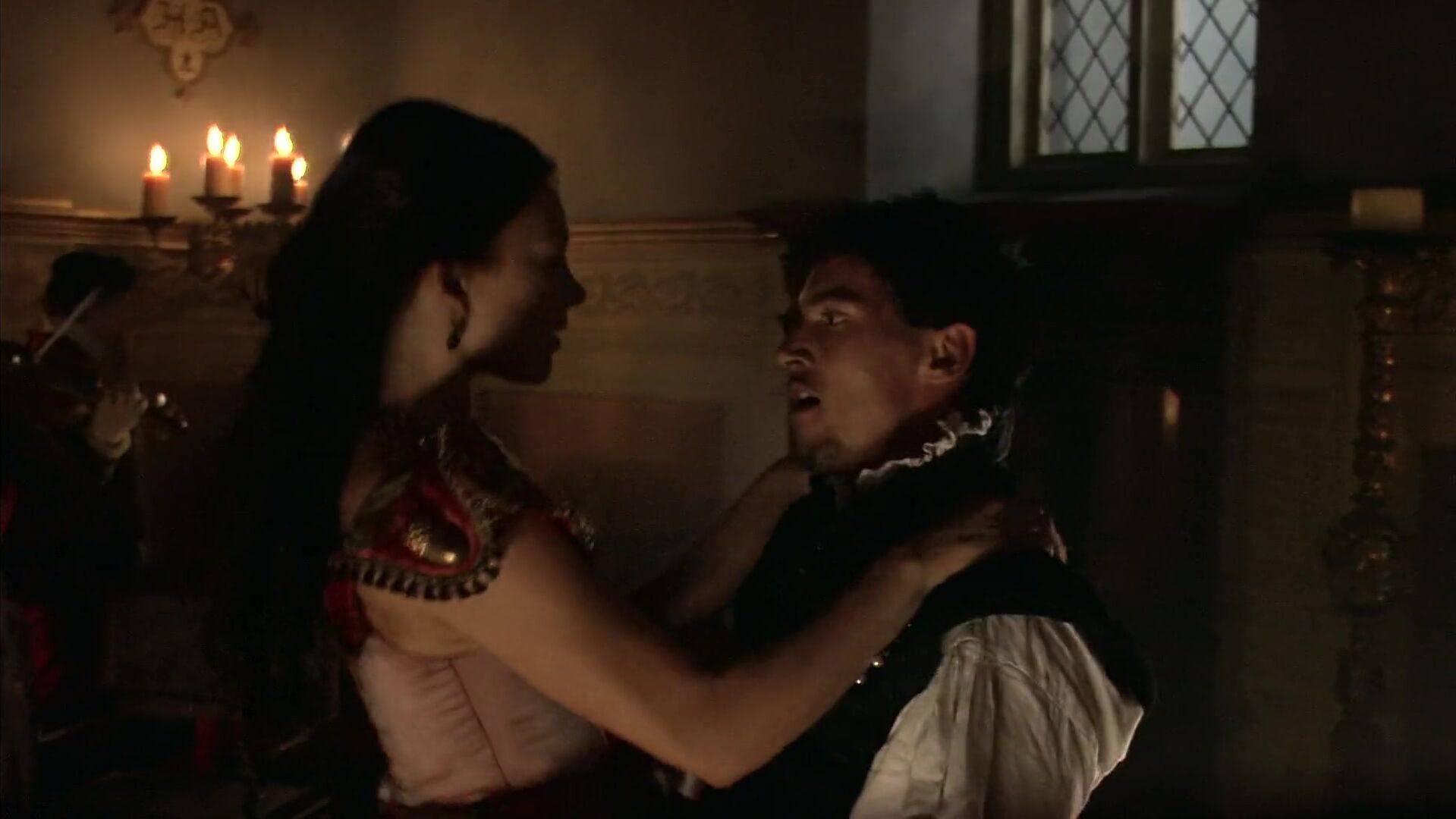 Cbt TV series The Tudors with participation of popular actress Natalie Dormer being fucked Buttplug - 2
