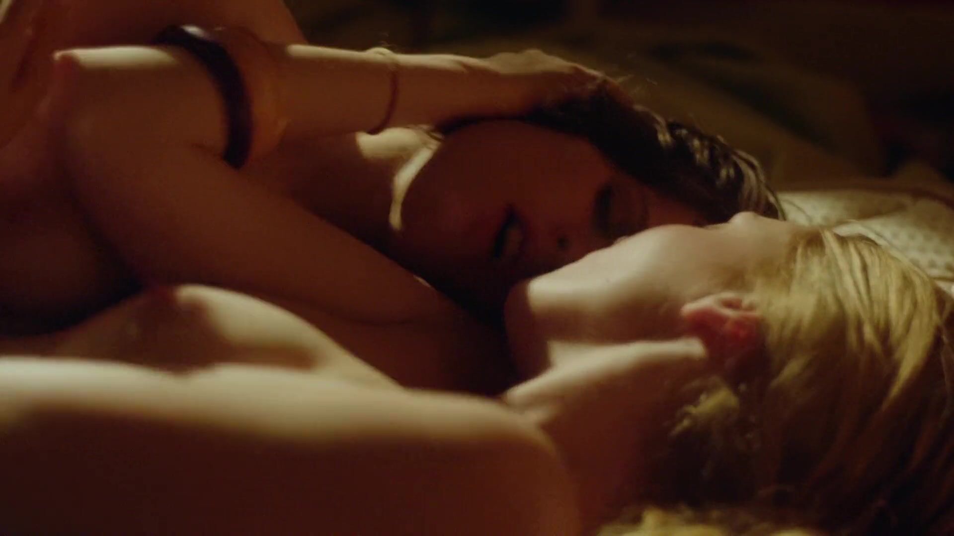 Ducha Hot same-sex lovers Asta Paredes nude and Catherine Corcoran nude in lesbian sex scene Scene