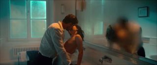 MixBase Girl is banged in explicit sex scene from erotic Polish movie 365 dni (2020) Cavalgando