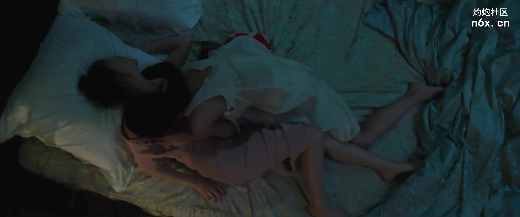 Cumming Korean movie smokin' hot Asians nude make it in a lesbian way in the night Jizz