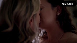 Duro Threesome lesbian sex scene from Good Kisser of...