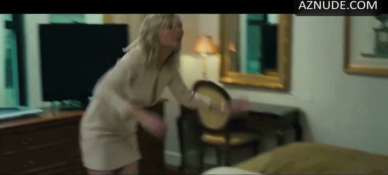 Picked Up Kirsten Dunst is nailed and changing in Bachelorette Hollywood sex scene (2012) Porzo