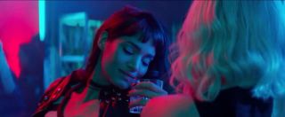 Rabuda Sofia Boutella and Charlize Theron in lesbian sex scene from Atomic Blonde (2017) Ametur Porn