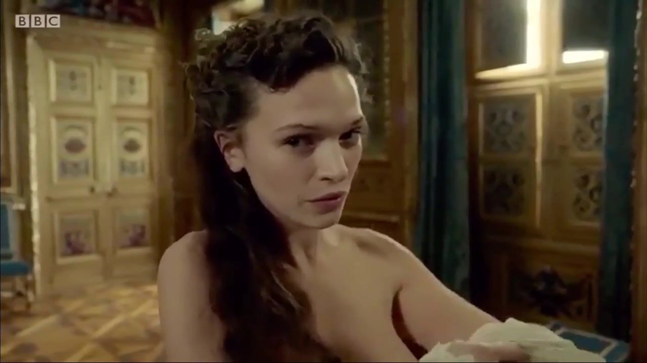 Newbie Woman with big belly is penetrated in sex compilation from TV series Versailles Twerk