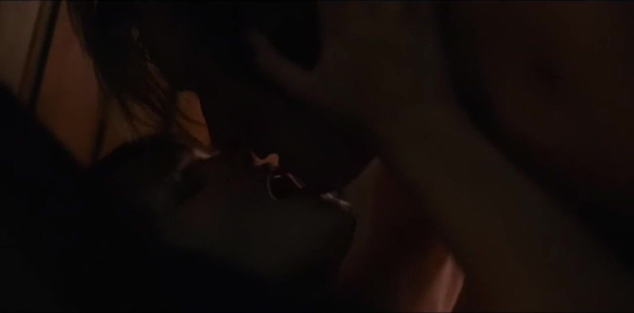Pjorn HD sex moments of Lisa Vicari kissing and being fucked by Louis Hofmann in Dark Lily Carter