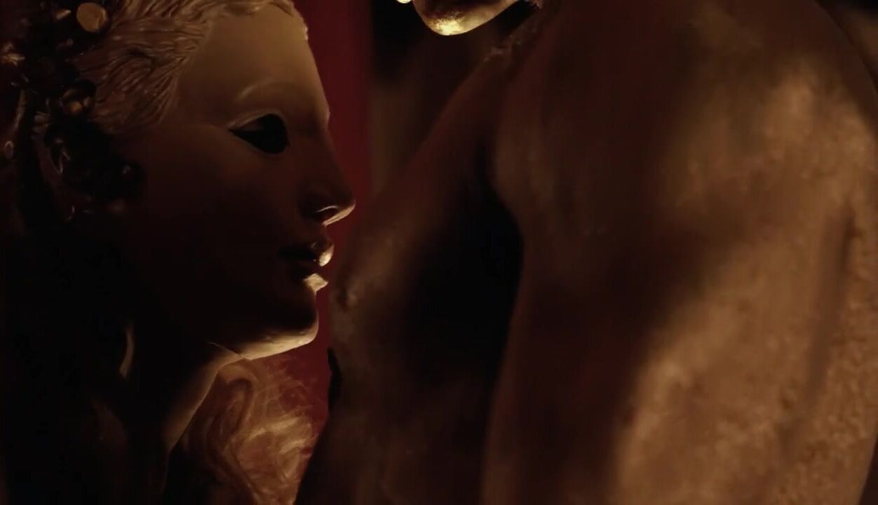 Bulge Man with golden paint on skin penetrates skinny girl in sex moment from Spartacus Guys - 1