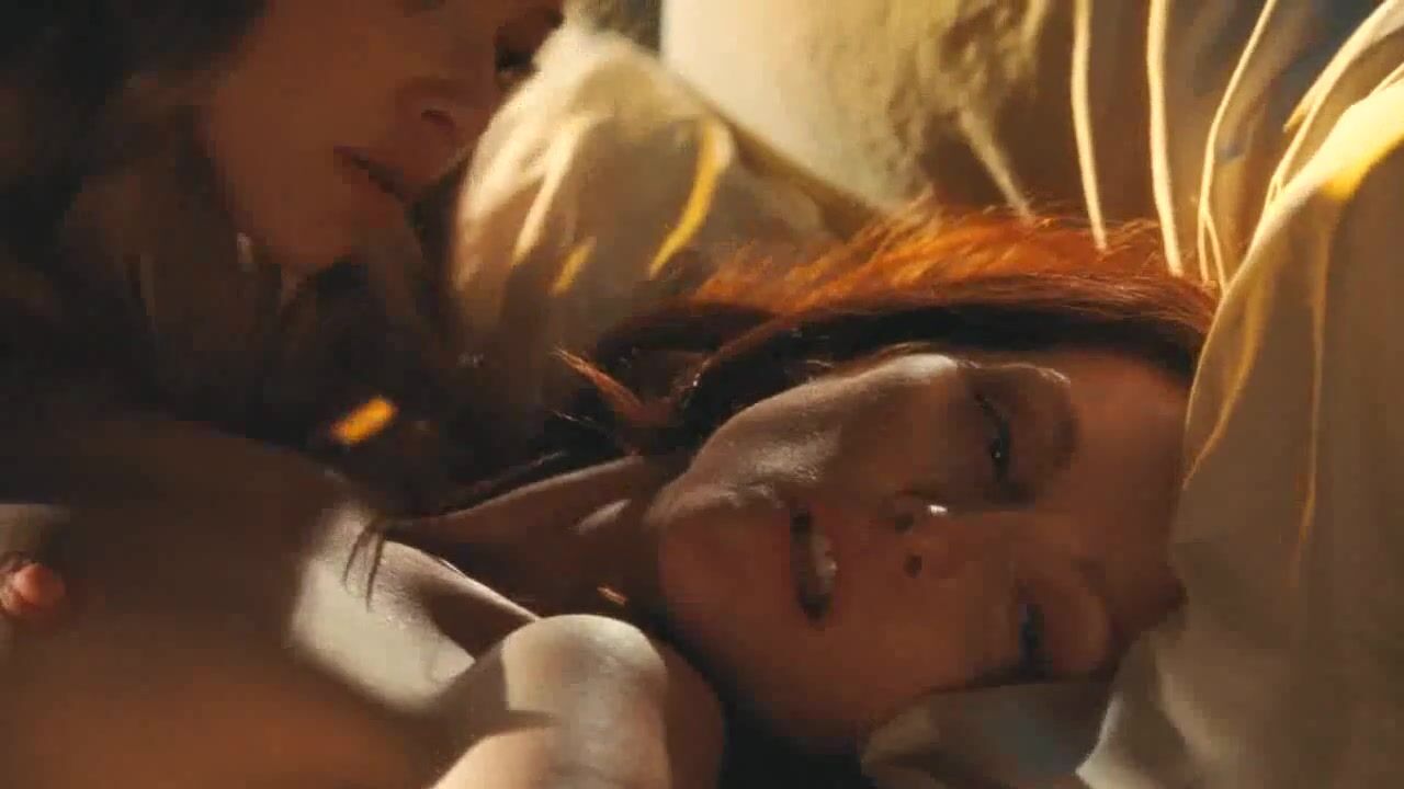 Cunnilingus Sex scenes of Amanda Seyfried from Chloe tempting both men and women into fucking Pornstars