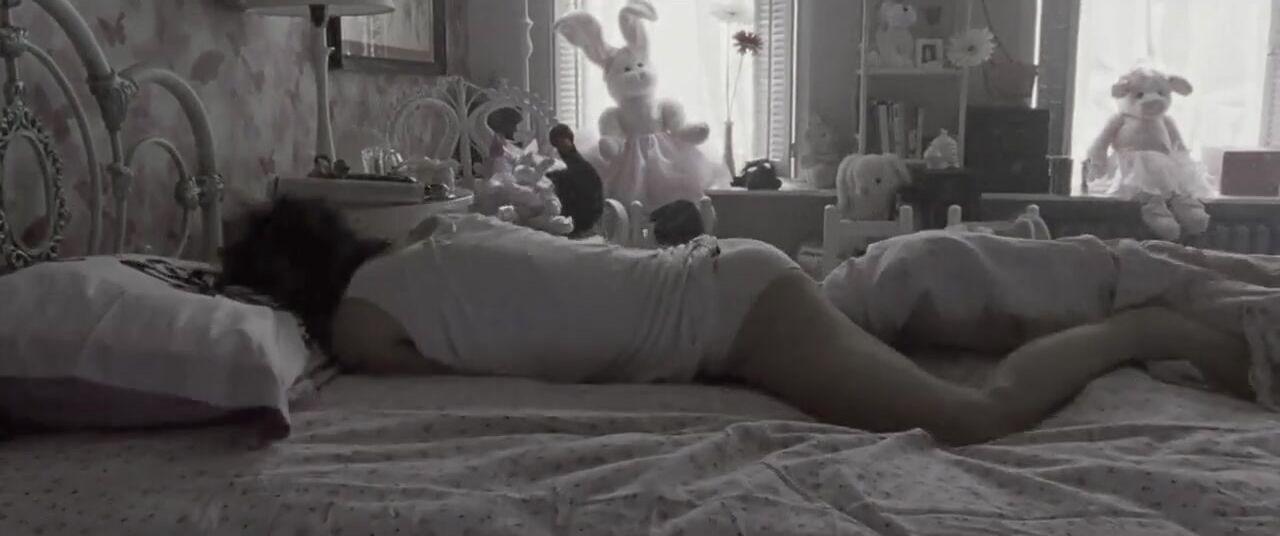Dominant Director cut masturbation scene of Natalie Portman who satisfies herself in Black Swan Dando