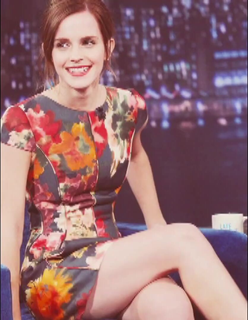 Swing Pictures of Emma Watson who is born to be a pornstar because such charm is hard to find Caught