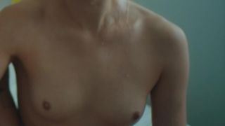 Sesso Man fucks petite actress Margaret Qualley in music video Love Me Like You Hate Me XCams