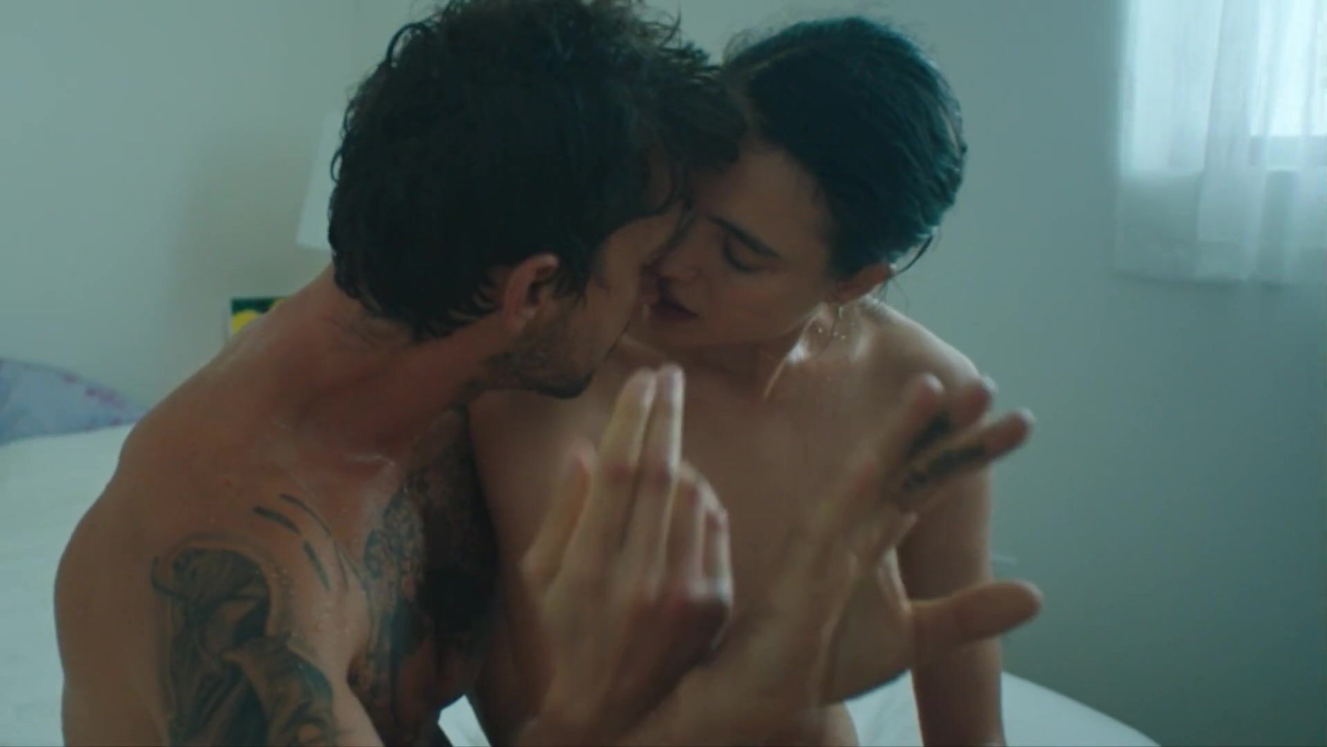 Footworship Man fucks petite actress Margaret Qualley in music video Love Me Like You Hate Me Cum On Face