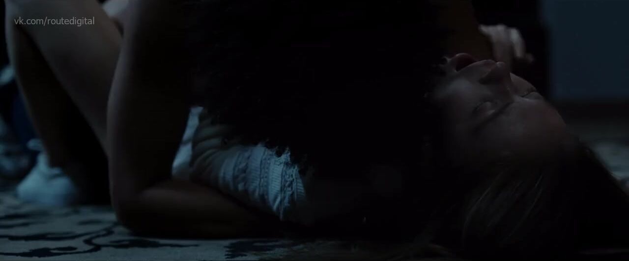 Vip Woman actor Sydney Sweeney satisfies black man in sex scene from Nocturne (2020) Cop
