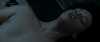 Gay Pornstar Woman actor Sydney Sweeney satisfies black man in sex scene from Nocturne (2020) Teens