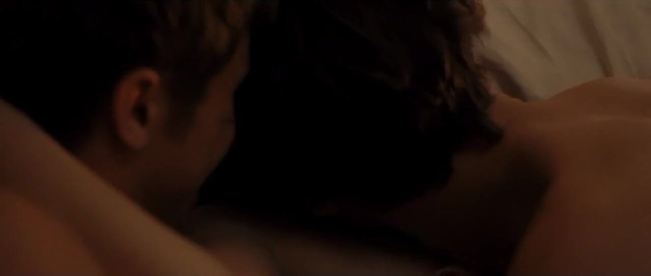 Suckingdick Kristen Stewart receives two cocks in snatch in hot nude scenes from On The Road Dani Daniels