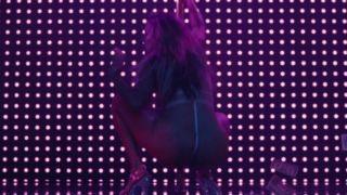 Cornudo Can stop Jennifer Lopez from making her striptease...