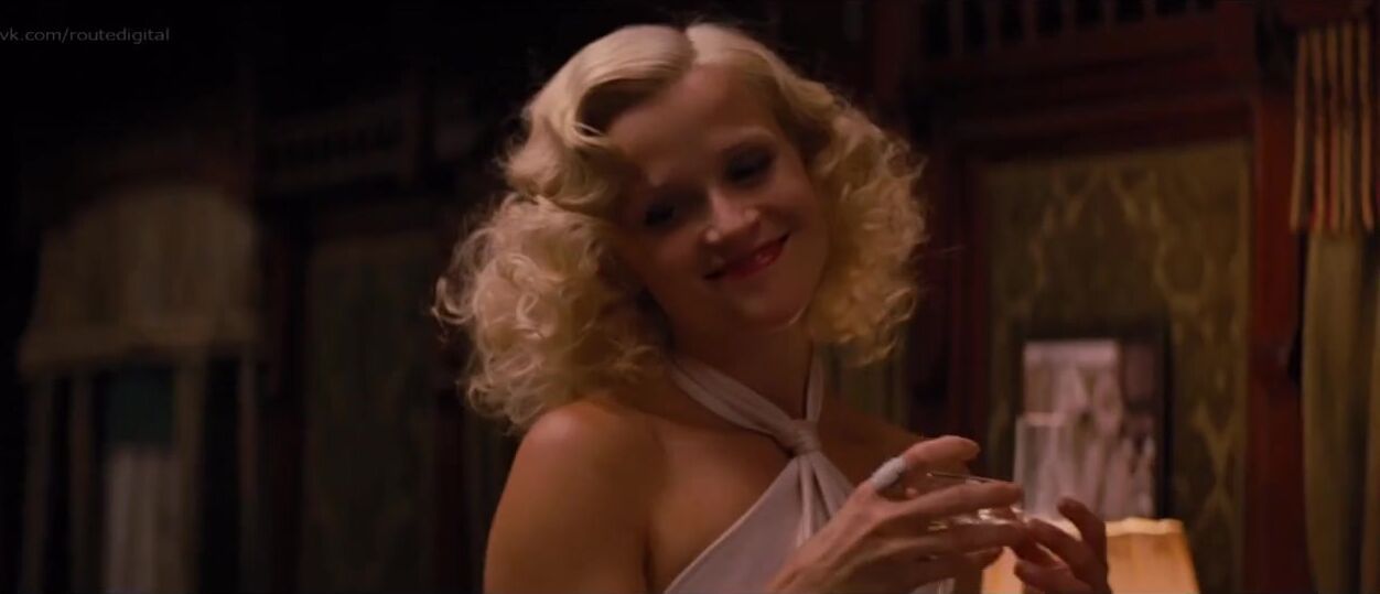 Long Hair Reese Witherspoon shows how she fools around in sex scene from Water for Elephants (2011) Cam Sex