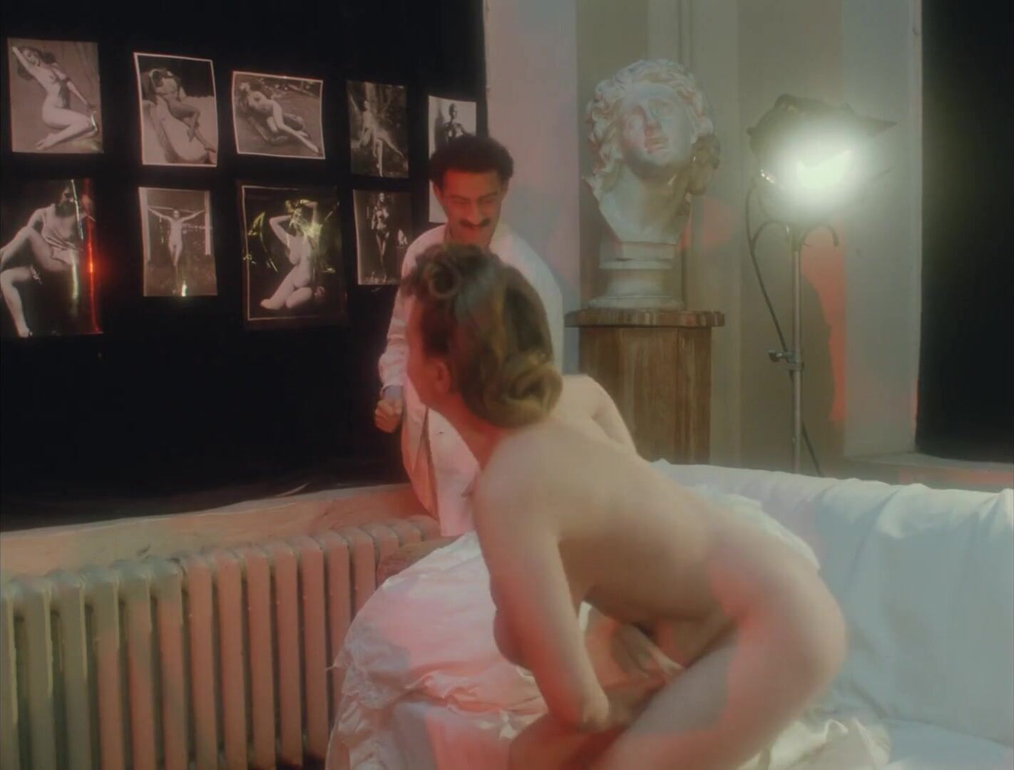 Bra Womanizer has sex with gorgeous goddess in Russian film Small Giant of Big Sex (1993) Buceta