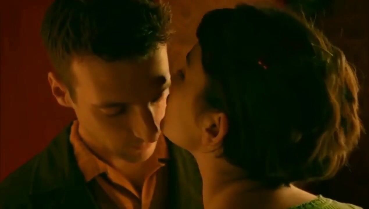 Play Amelie sex scenes of Audrey Tautou minding her own business while being bonked by men Wet Cunts - 1