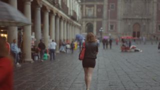 Behind Sexy Public Girl - Naked on Street Pene
