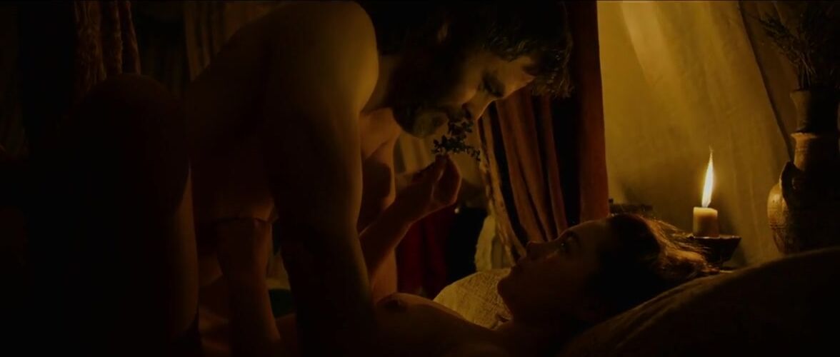 Nylons They have met so suddenly but man takes and penetrates Florence Pugh in Outlaw King Closeup - 2