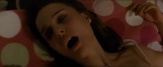 Cumfacial Movie sex scenes of girl who gets scored and even licked off by babe in Black Swan (2010) Creampie