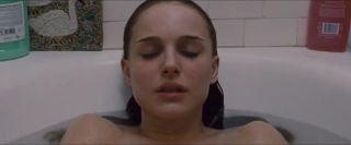 TorrentZ Movie sex scenes of girl who gets scored and even licked off by babe in Black Swan (2010) Grande