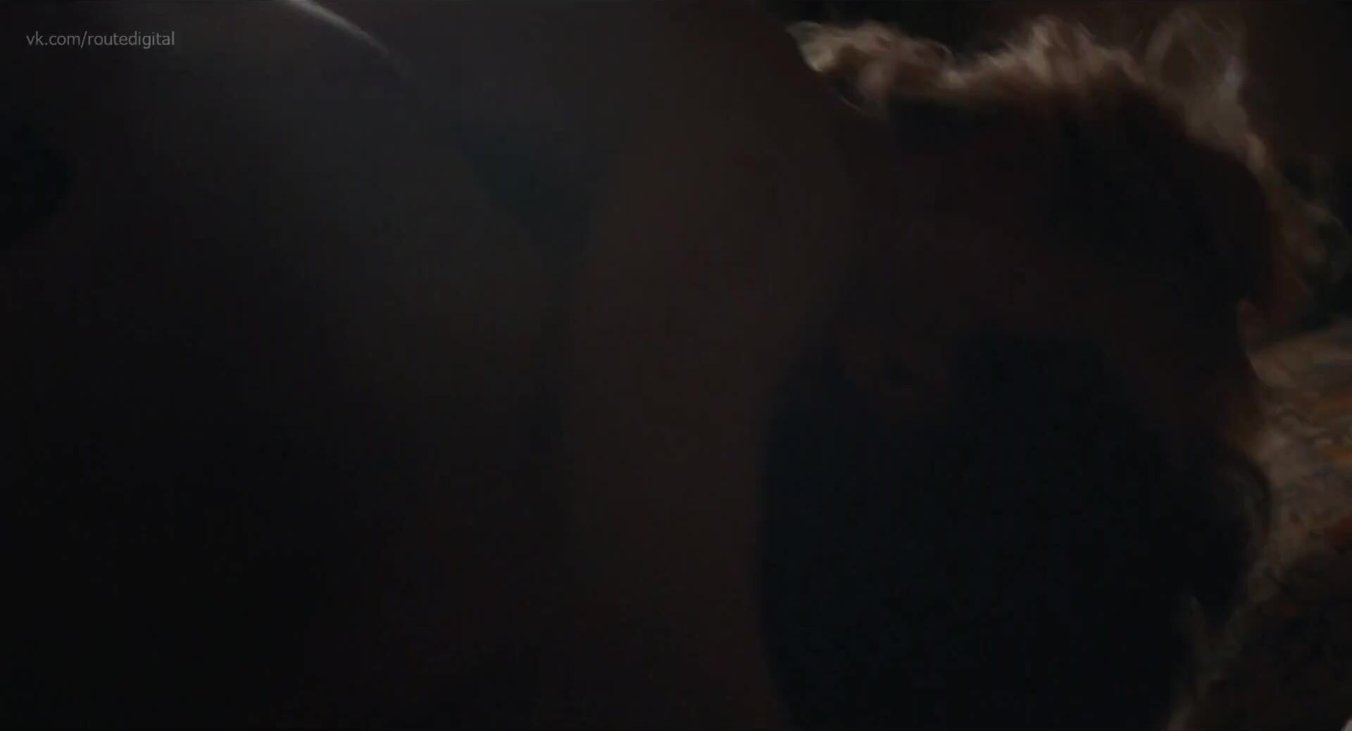 Footfetish Older guy thrusts cock in and out of Carrie Coon's twat in the drama movie The Nest (2019) Best Blowjob - 1