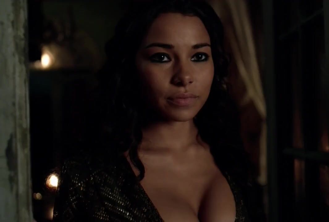 Gay Big Cock Ensnaring movie stars Jessica Parker Kennedy and Clara Paget nude in Black Sails Bra - 2