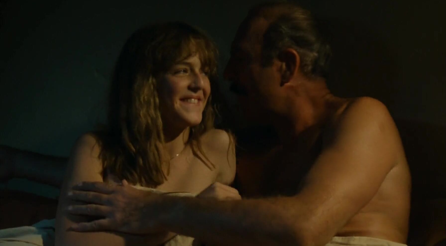 SecretShows Old guy falls in love with younger Agnes Soral in One Wild Moment sex scene (1977) Sexo