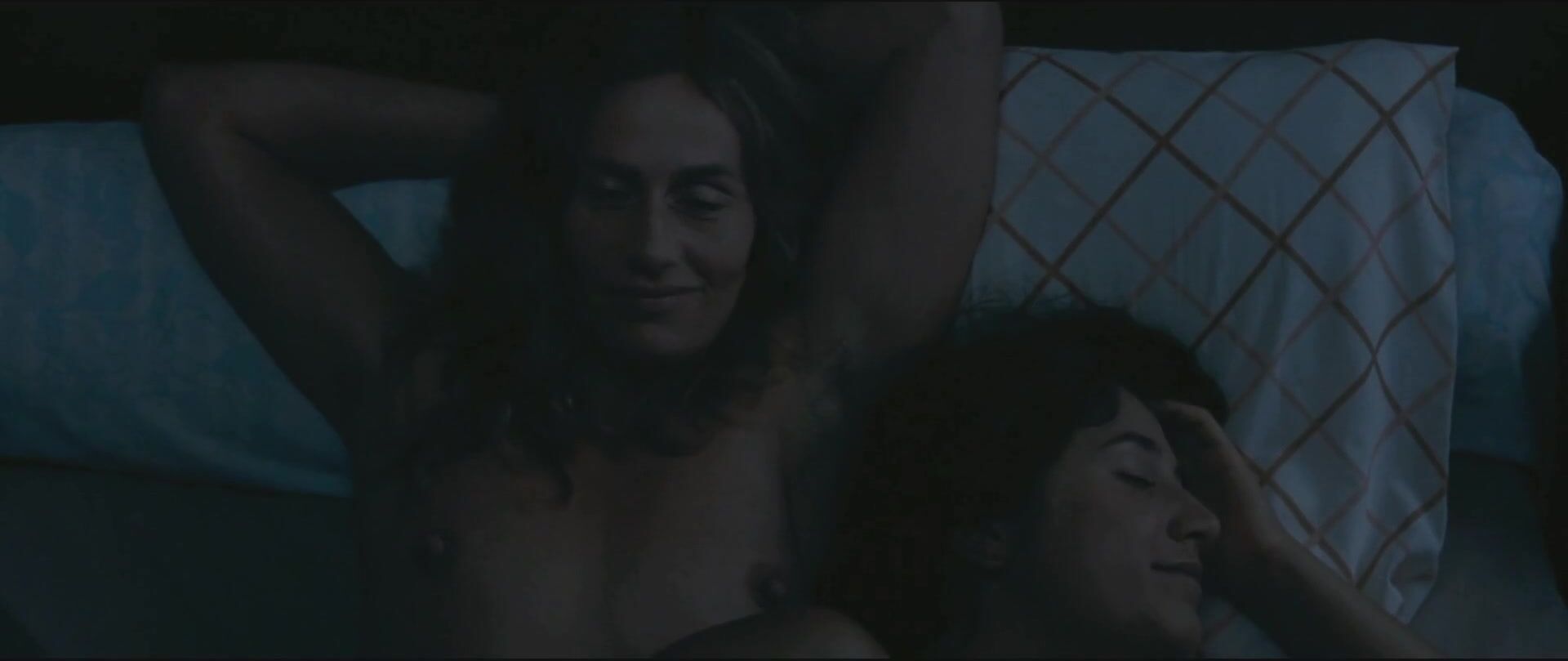 Fetish Lesbian actress Cecile De France makes it with Izia Higelin in Summertime (2015) Huge Dick