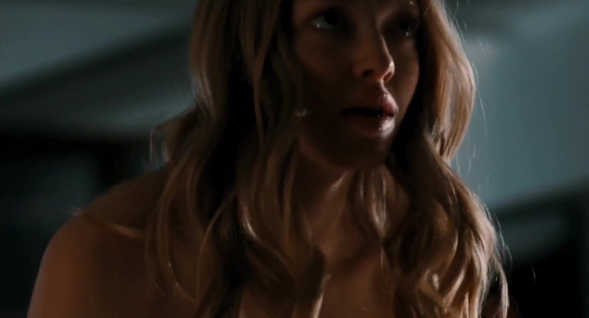YouFuckTube Lovelace is carnal with co-star Amanda Seyfried who makes it in the nude in Chloe (2009) 8teenxxx - 1