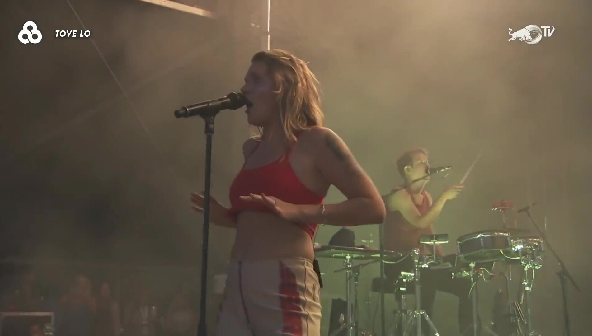 Bbw Concert moments full of shame and excitement when Tove Lo nude exposes boobies on stage Gay Boysporn - 1