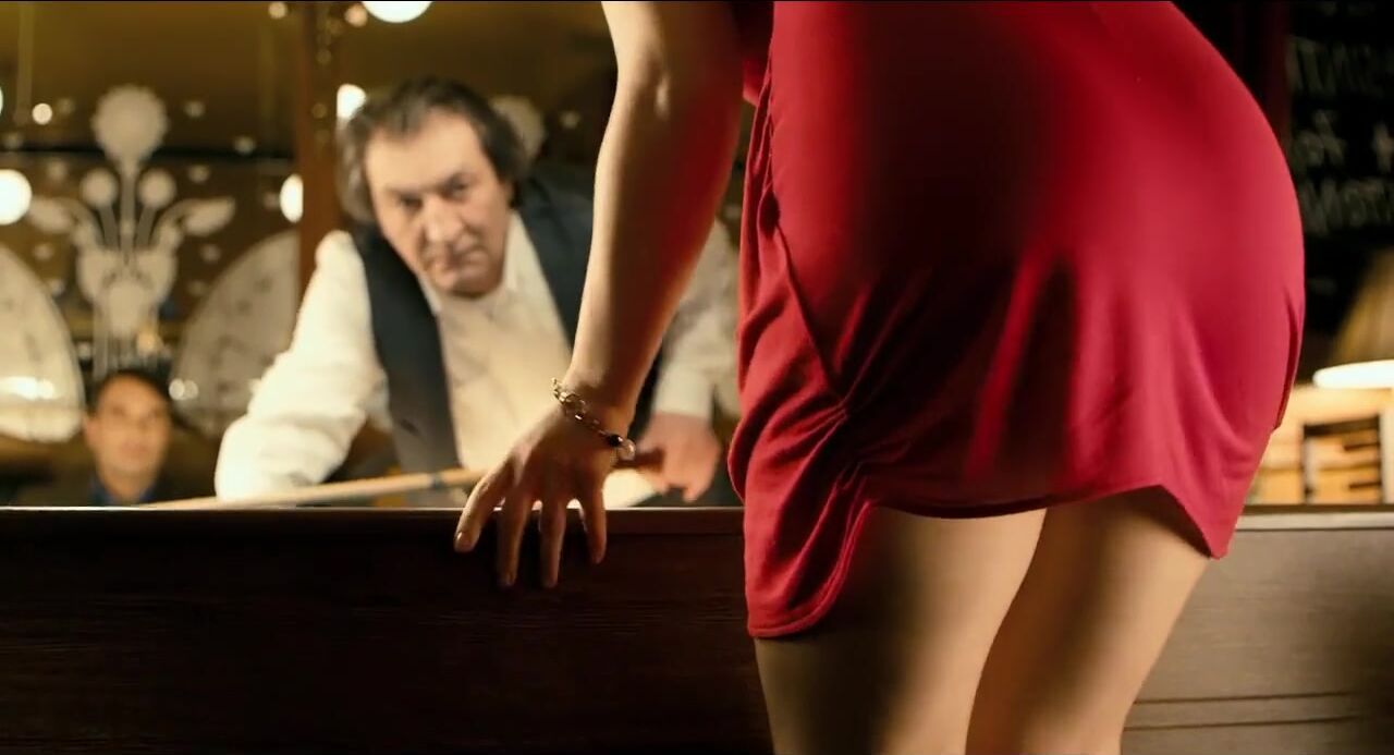 Novinha Celebrity in red Vica Kerekes in Men in Hope movie sex scenes where she hooks up Naughty - 1