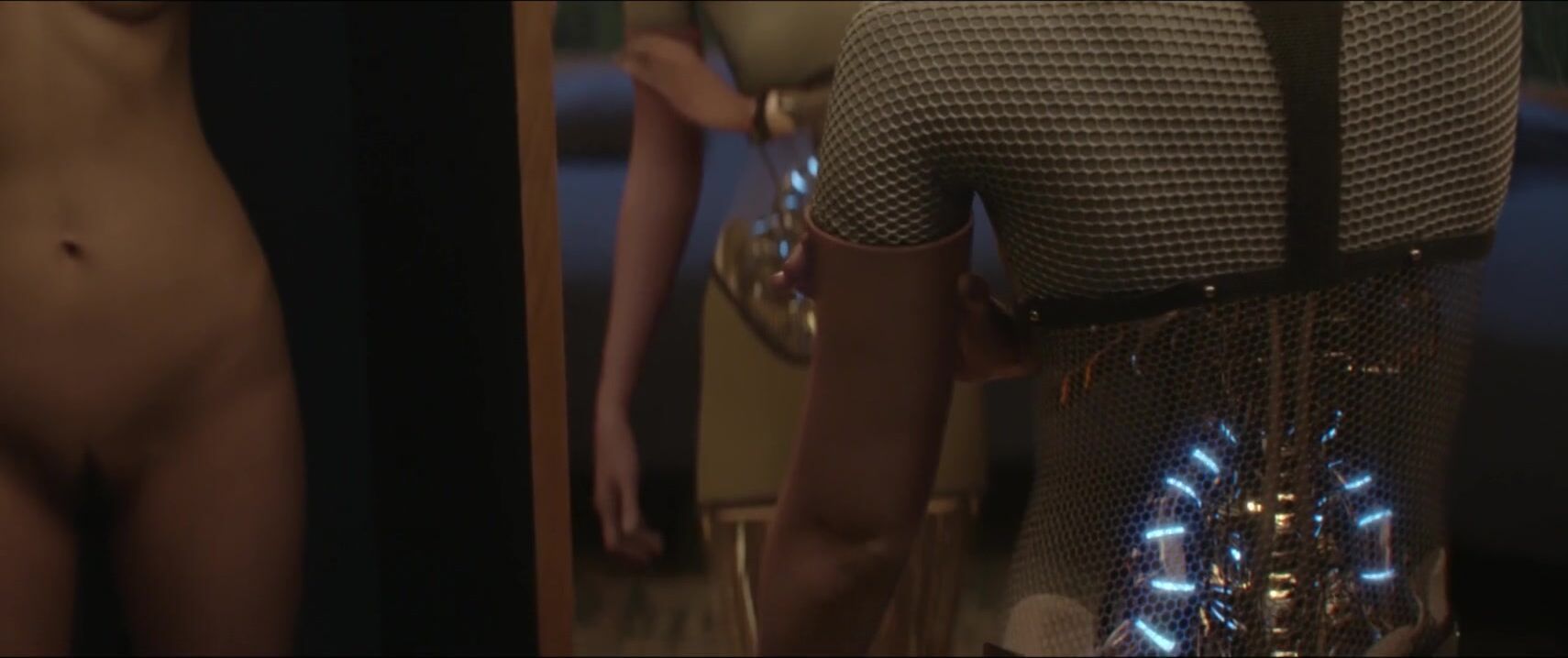 JustJared Naked Alicia Vikander loves being sexy in feature film moment from Ex Machina (2015) Couple - 2