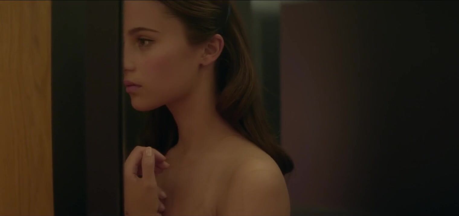 Hottie Naked Alicia Vikander loves being sexy in feature film moment from Ex Machina (2015) Diamond Foxxx