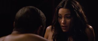 Oral Sex Paula Patton manages to excite black man during the naked moment from 2 Guns movie Gozo