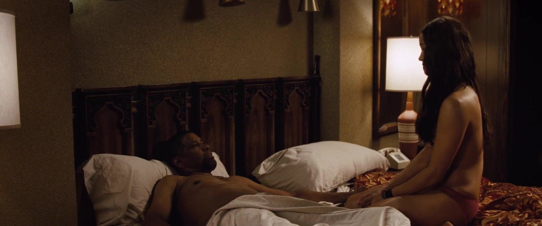 Dick Suckers Paula Patton manages to excite black man during the naked moment from 2 Guns movie Hard Core Free Porn - 1