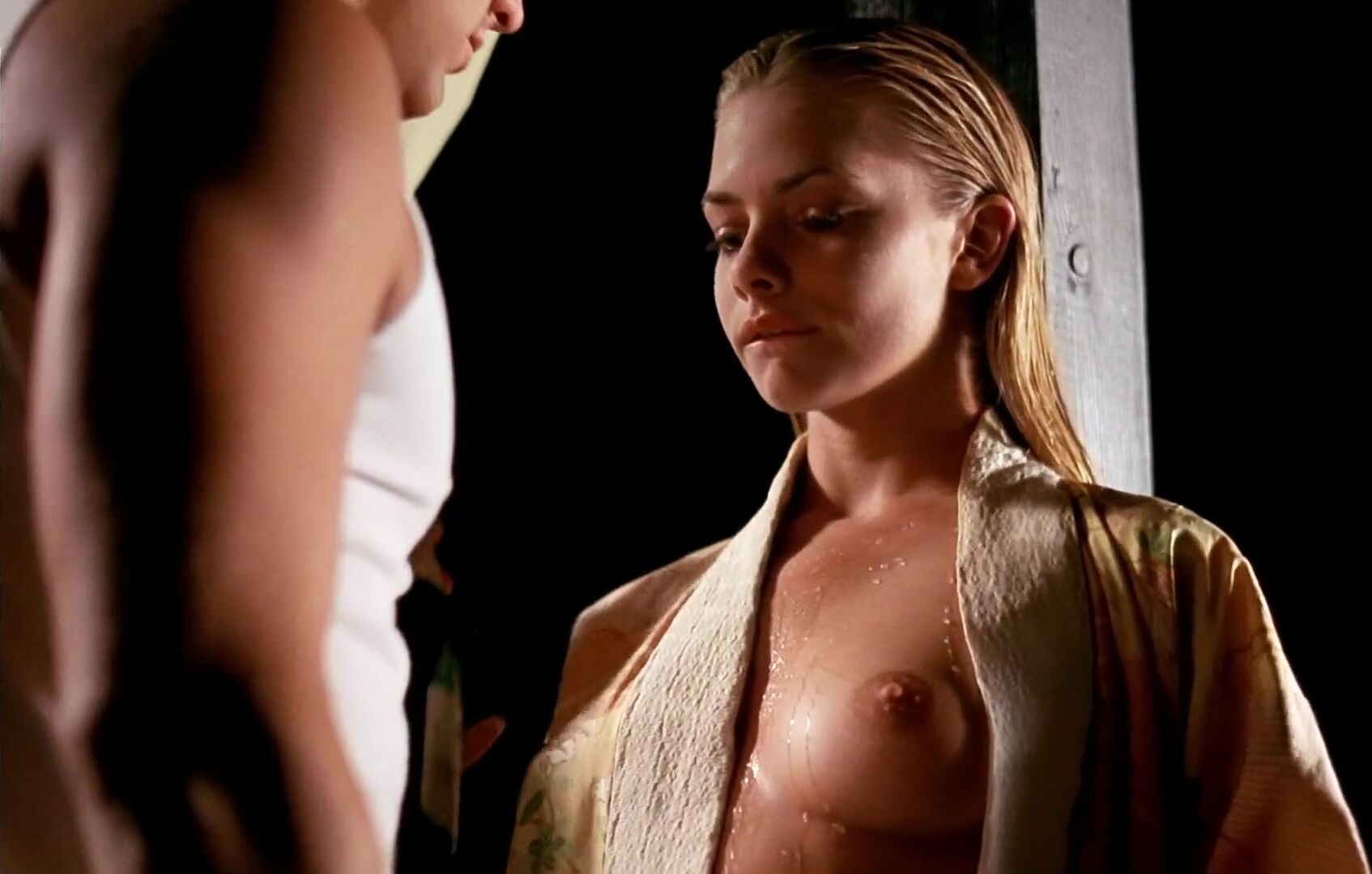 TagSlut Jaime Pressly gets naked and makes it with man after water procedures in Poison Ivy III Gay Baitbus