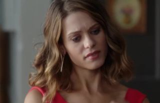 TNAFlix Lyndsy Fonseca is too appetizing not to be nailed on the camera in The Escort (2015) Real Sex