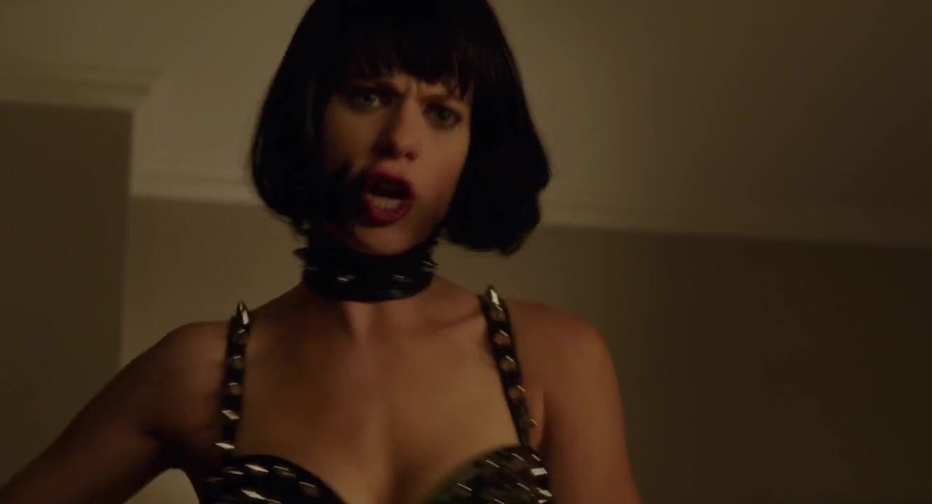 Babe Lyndsy Fonseca is too appetizing not to be nailed on the camera in The Escort (2015) Gaybukkake